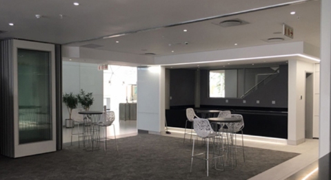 Variflex-Glass-open-position2